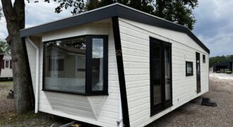 Saricar Chalet 9.5 x 3.70 m Dubbelglas Winterhard