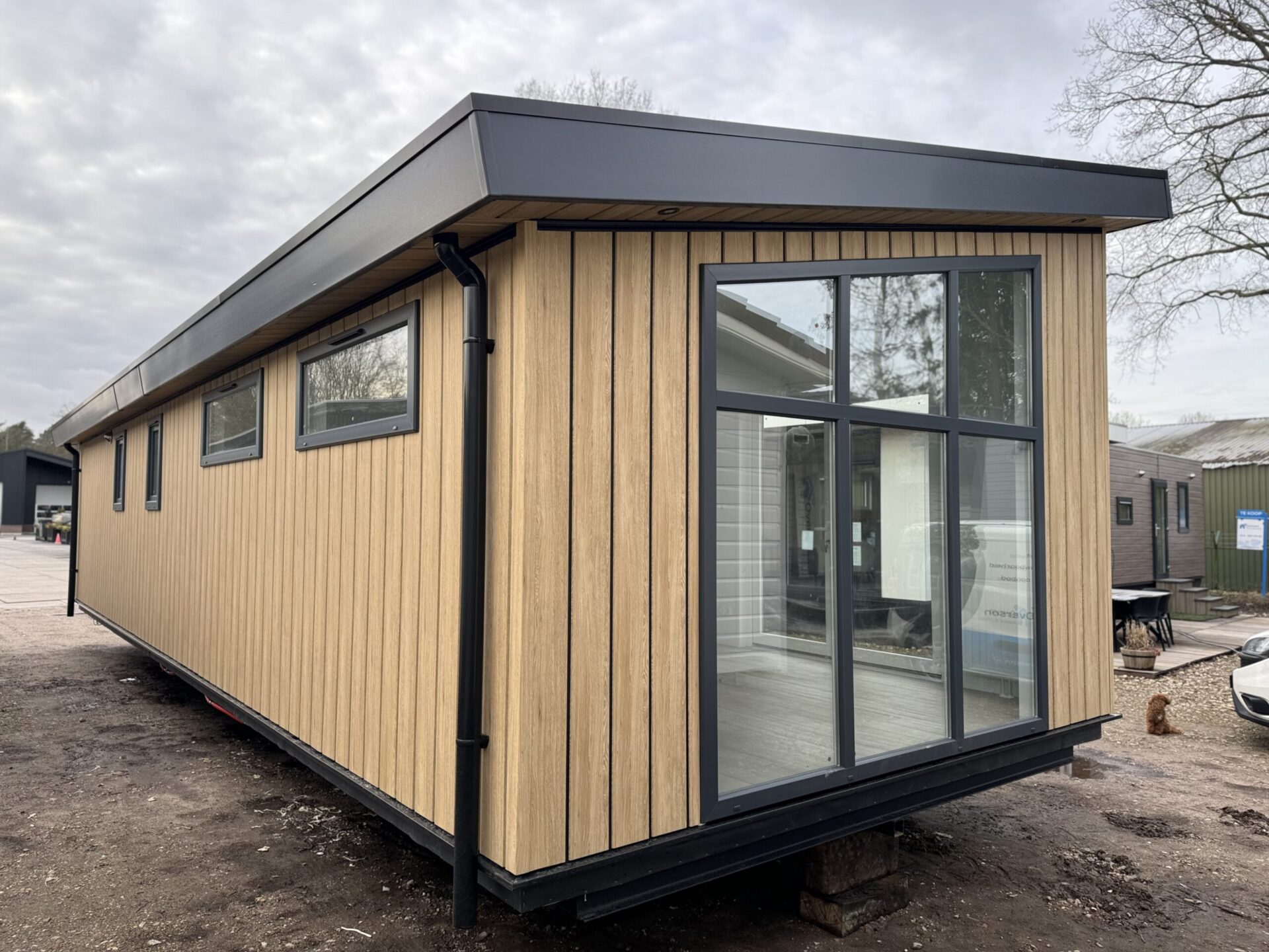 Lessenaar Chalet 48 m2 12 x 4 m NIEUW