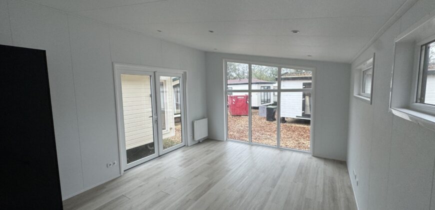 Chalet Lessenaar 12 x 4 m Nieuw