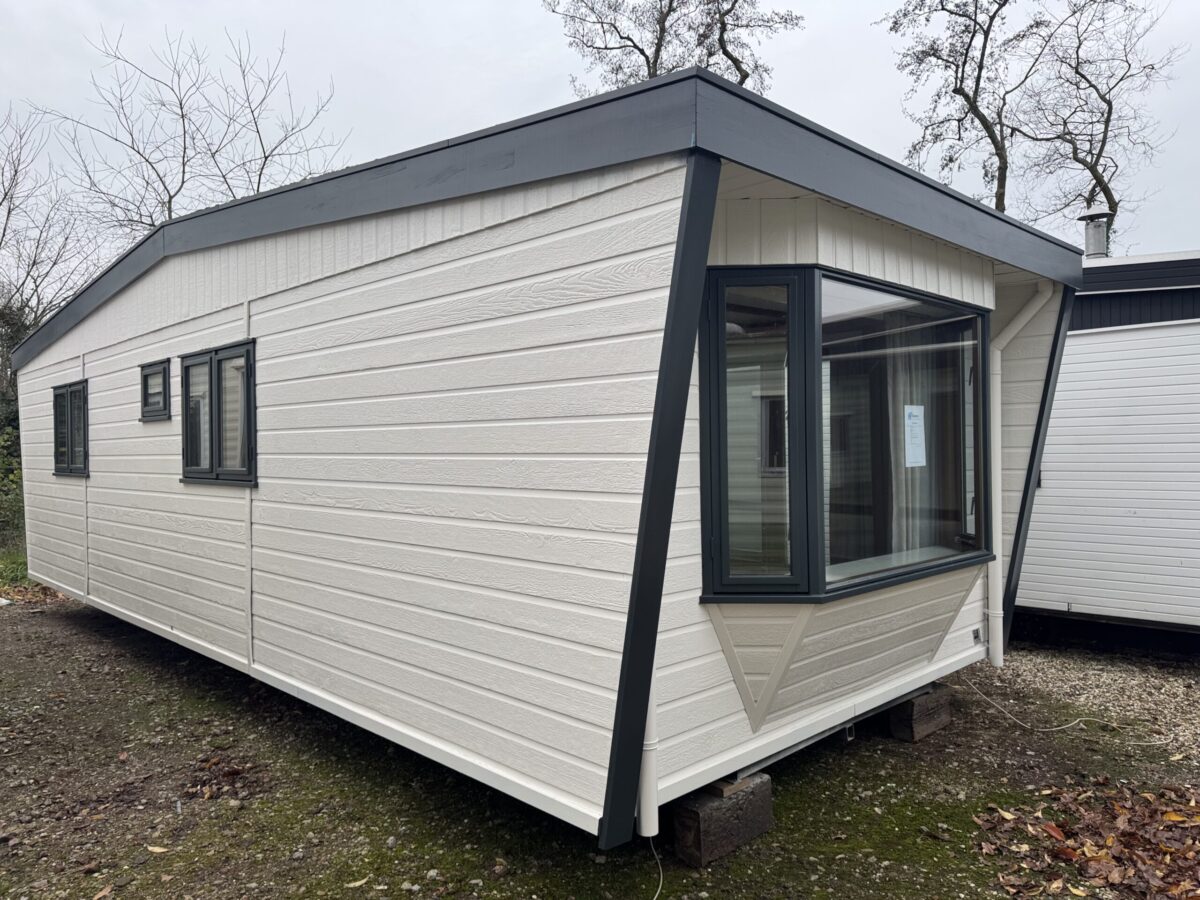 Saricar Chalet 10 x 3.70 Winterhard