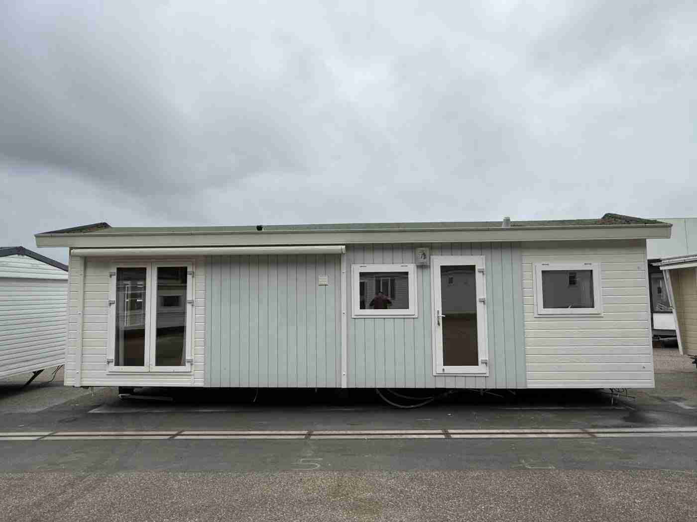 Continental 10 x 3.70 m
