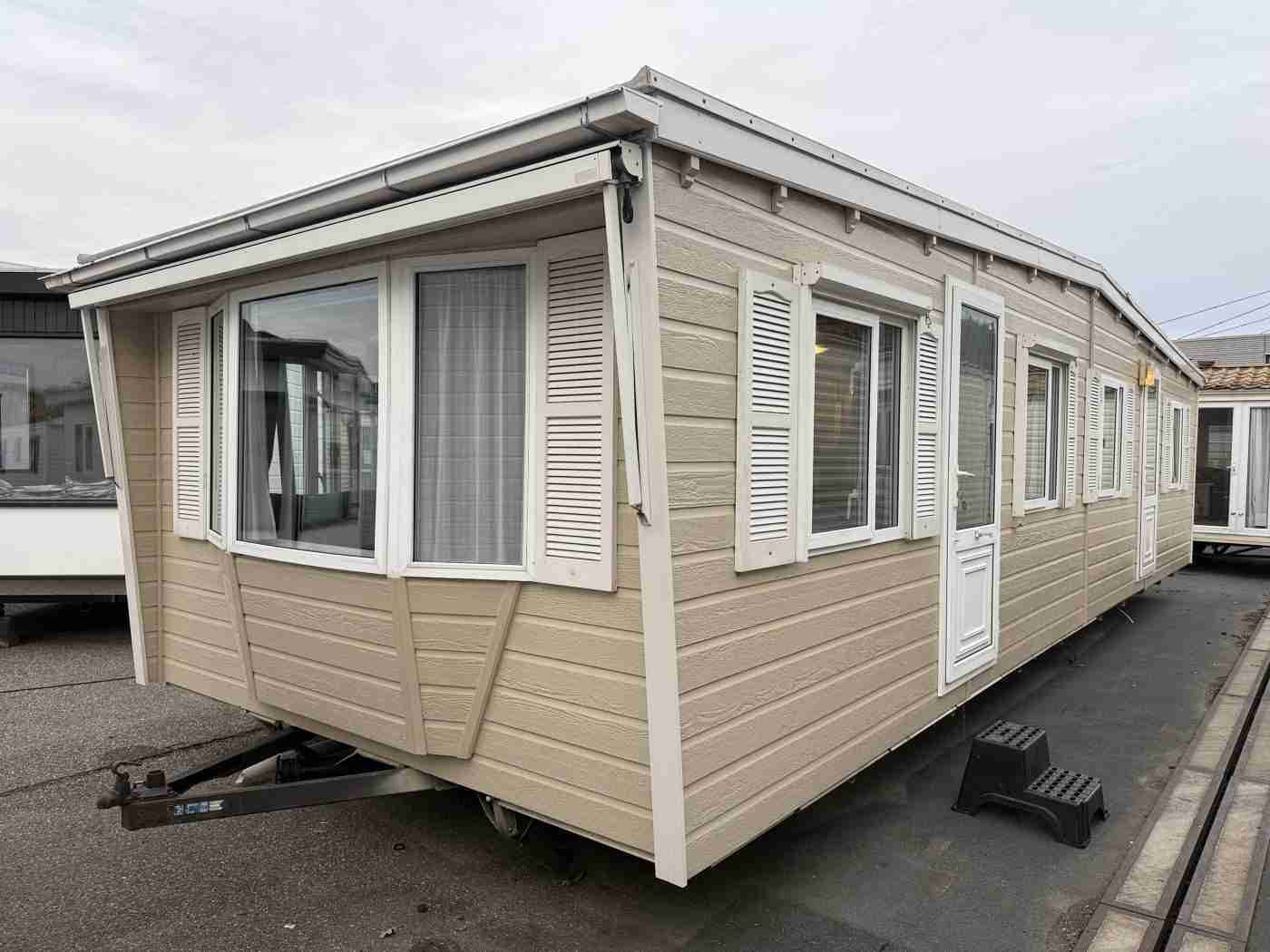 Canexel Chalet 10 x 3.70 m foto 22