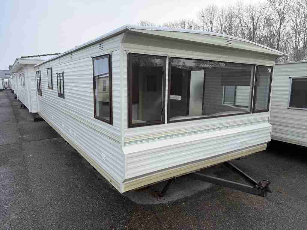 Aluminium-Mobilheim 8.90 x 3.70 m