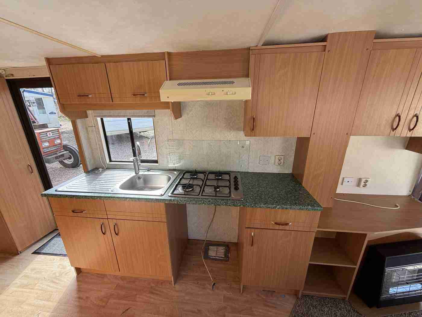 Flevohome Stacaravan 9 x 3.70 m foto 5