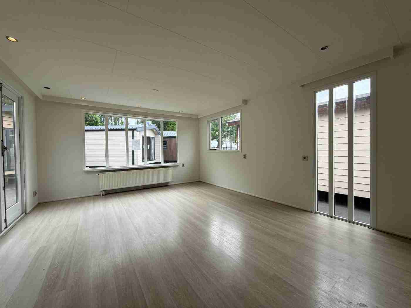 Woonwagen / Chalet 11.20 x 4.10 m foto 12