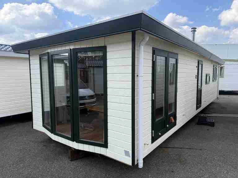 Klein Paradijs chalet 11.20 x 3.70 m