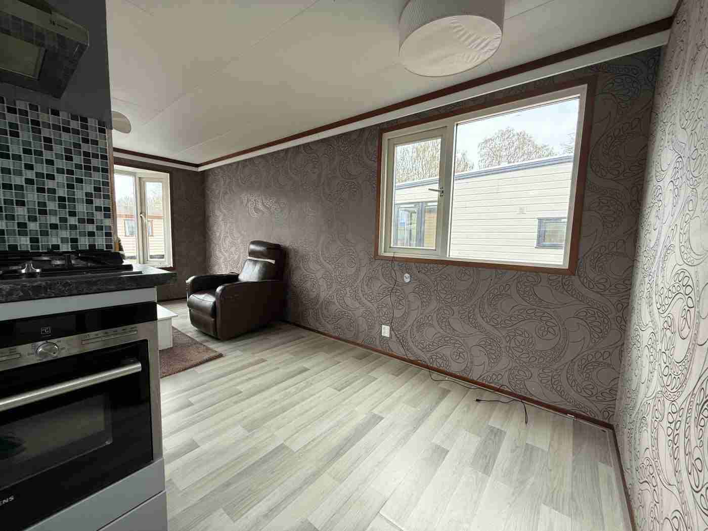 Kunststof Chalet 10.30 x 3.60 m foto 12