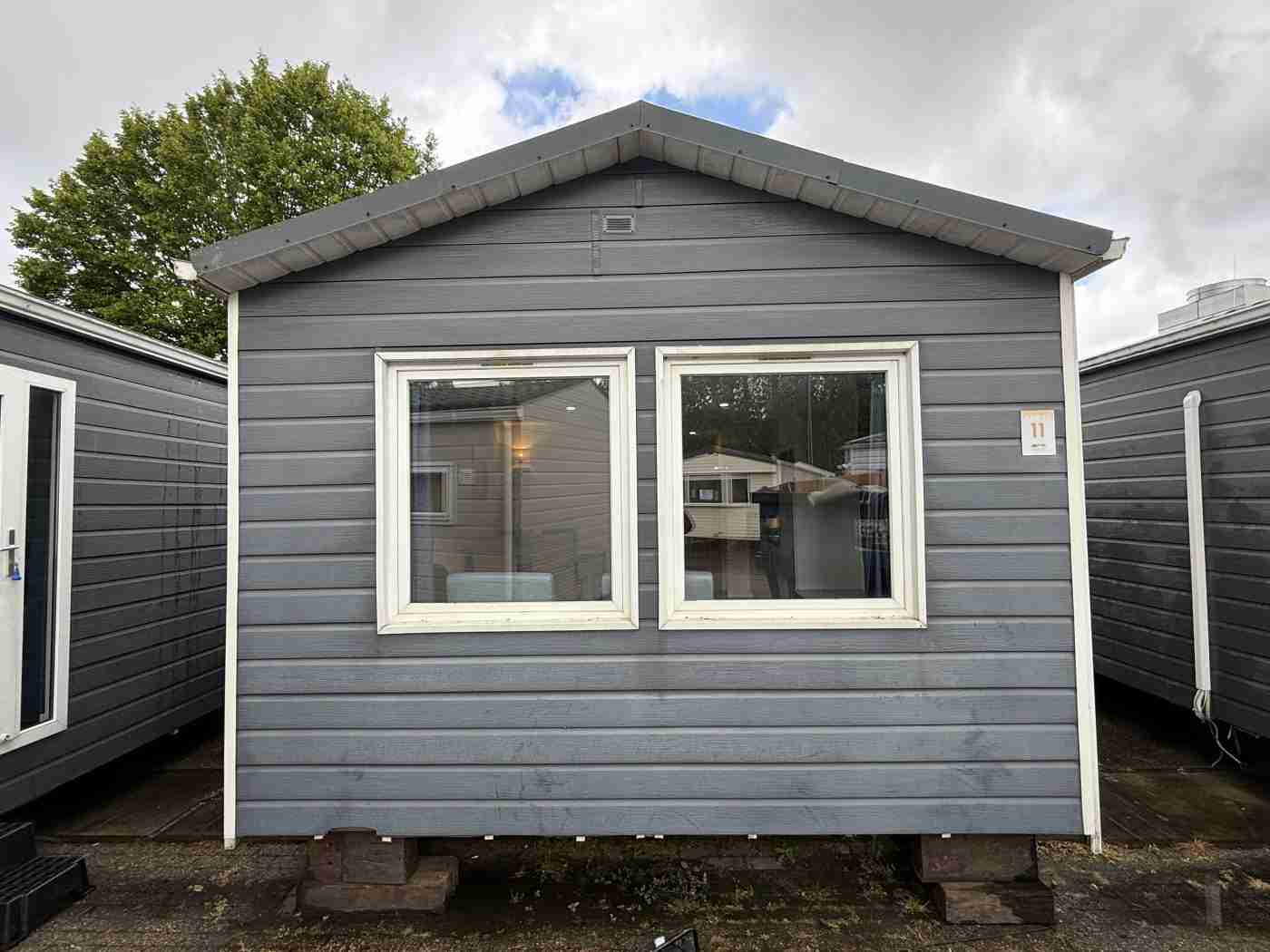 Kunststof Chalet 10.70 x 4 m foto 15