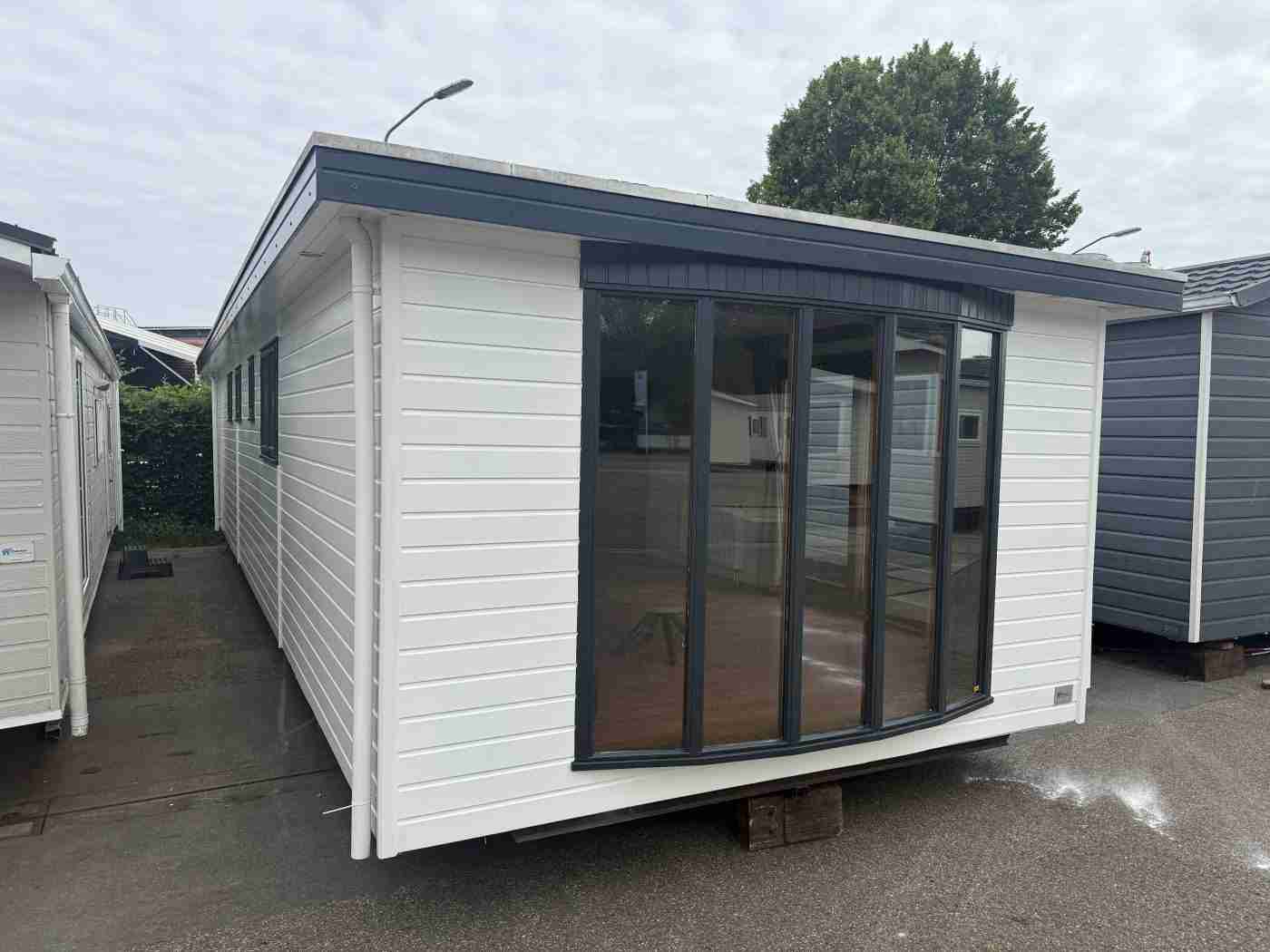 Maat Chalet 12 x 4 m foto 15