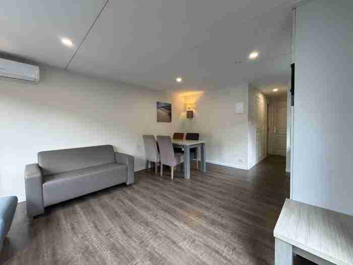 Kunststof Chalet 10.70 x 4 m foto 13