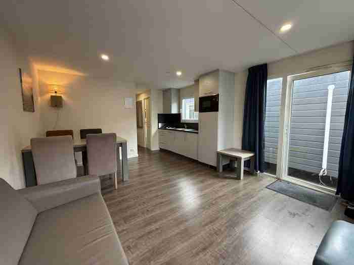 Kunststof Chalet 10.70 x 4 m foto 10
