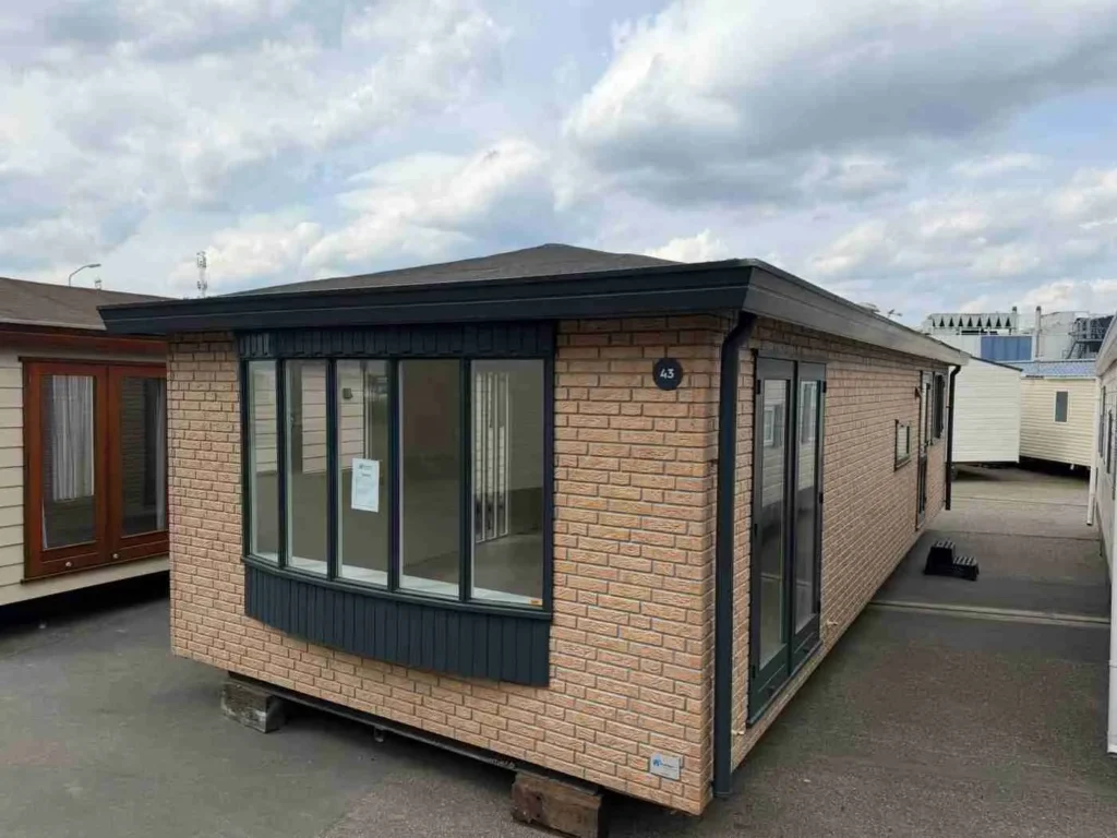 Woonwagen / Chalet 11.20 x 4.10 m – foto 1