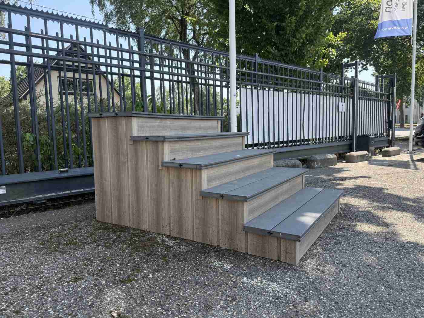 Kunststof opstap Chalet / Stacaravan foto 2