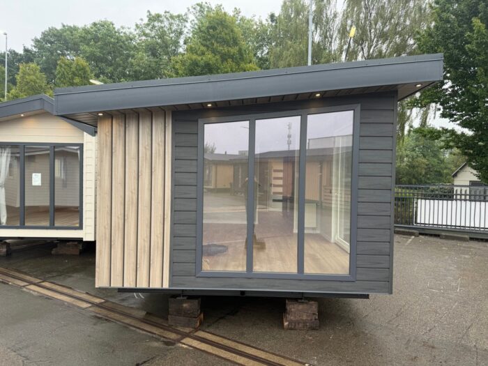 Overson Lessenaar 12 x 4.10 m chalet