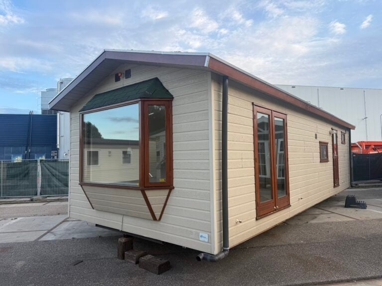 Canexel Chalet 10.10 x 4 m